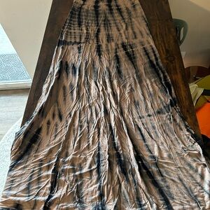 Elegant Tie-Dye Maxi Skirt